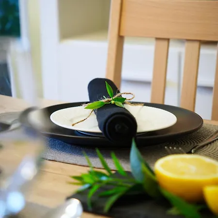 Ana 10 Min. Hoda Od Centra Trogira Trogir