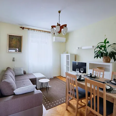 Appartement Ana 10 Min. Hoda Od Centra Trogira Trogir