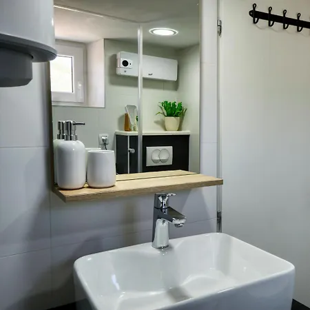 Appartement Ana 10 Min. Hoda Od Centra Trogira *