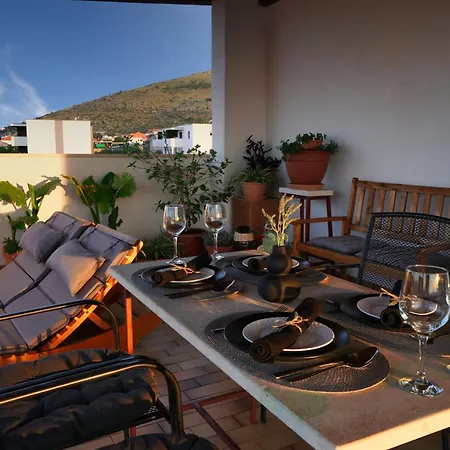 Ana 10 Min. Hoda Od Centra Trogira Apartment