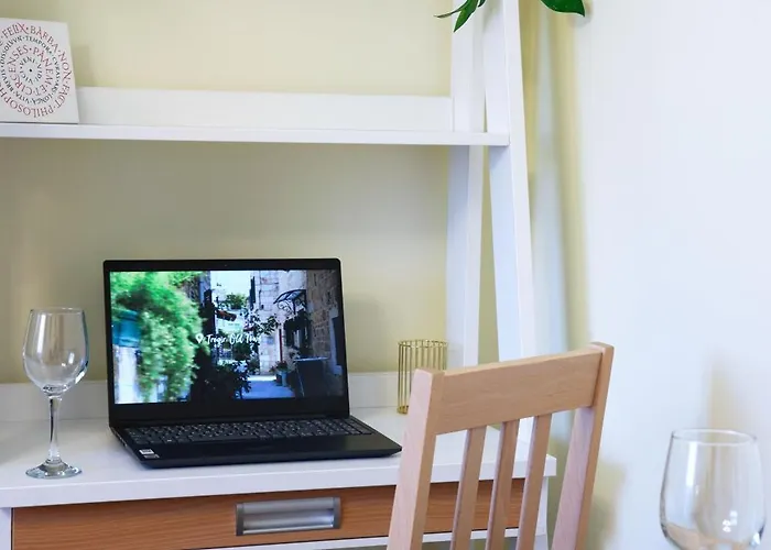 Ana 10 Min. Hoda Od Centra Trogira Apartment