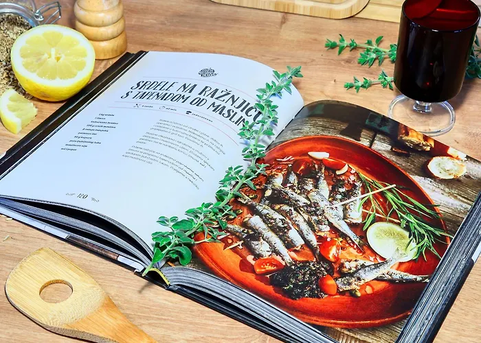 Ana 10 Min. Hoda Od Centra Trogira Trogir