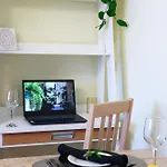 Ana 10 Min. Hoda Od Centra Trogira Apartment